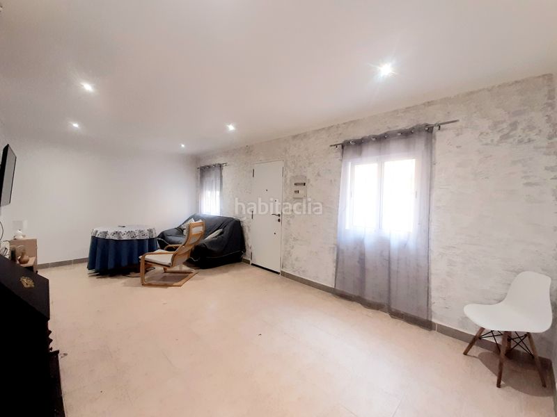 Foto b286b4aa-f1e2-4ca2-b736-4d06f6730552. Casa adossada a Archena