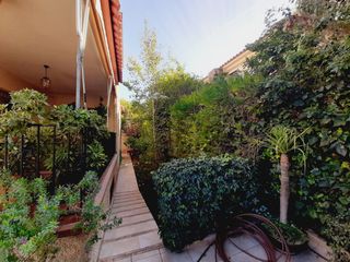Casa a Archena. Se vende bonita casa con jardin