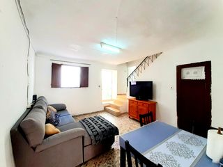 Casa aparellada a Ulea