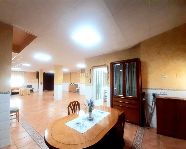 Foto 0bbea376-bd52-4dfb-ac75-67f8d273b7b7. Casa amb calefacció aparcament a Archena