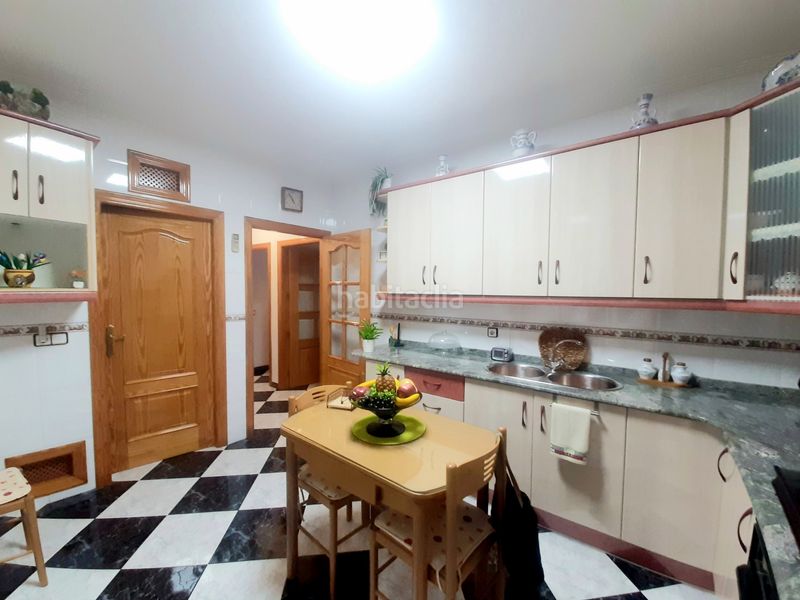 Foto 4bd43c15-afa9-4885-abbd-5769b2988140. Casa amb calefacció aparcament a Archena
