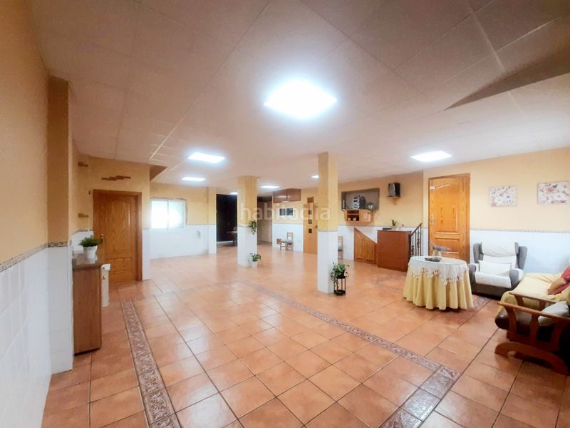 Foto dd6fcc4c-2039-44d2-b06b-ec77286ae3a7. Casa amb calefacció aparcament a Archena