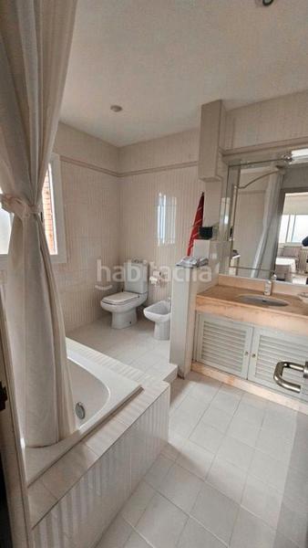 Foto 8e6912af-5923-4fb8-a5da-14da1fe7afdf. Chalet con camino riscaldamento parcheggio piscina in Barcelona