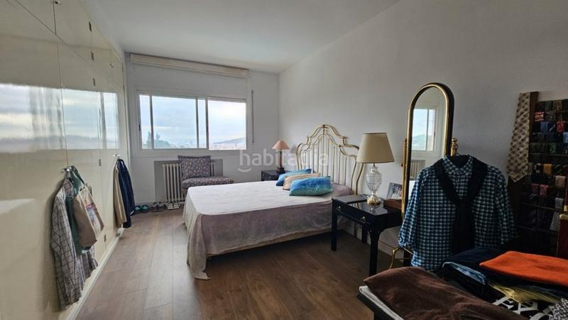 Foto 8f6653f4-1628-4940-8c92-6b76799c4d78. Chalet con camino riscaldamento parcheggio piscina in Barcelona