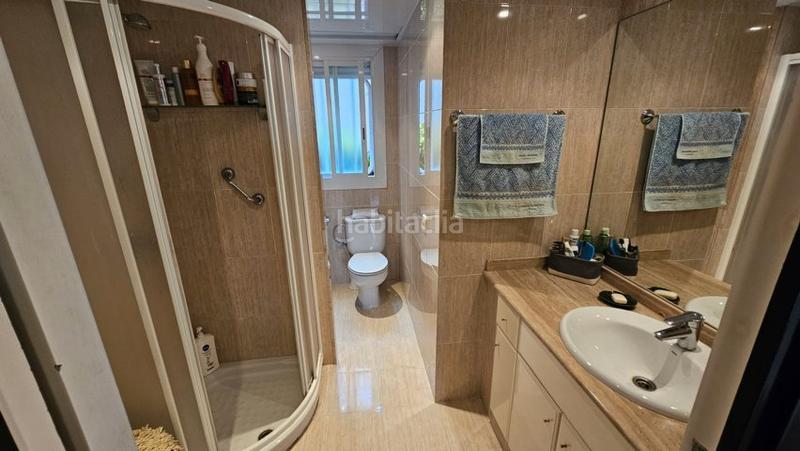 Foto 96d5c982-1b56-4cd7-944e-2e52ddfca23b. Chalet con camino riscaldamento parcheggio piscina in Barcelona