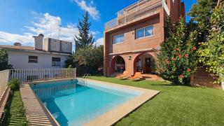 Chalet en Vallcarca - Penitents. Oportunidad!