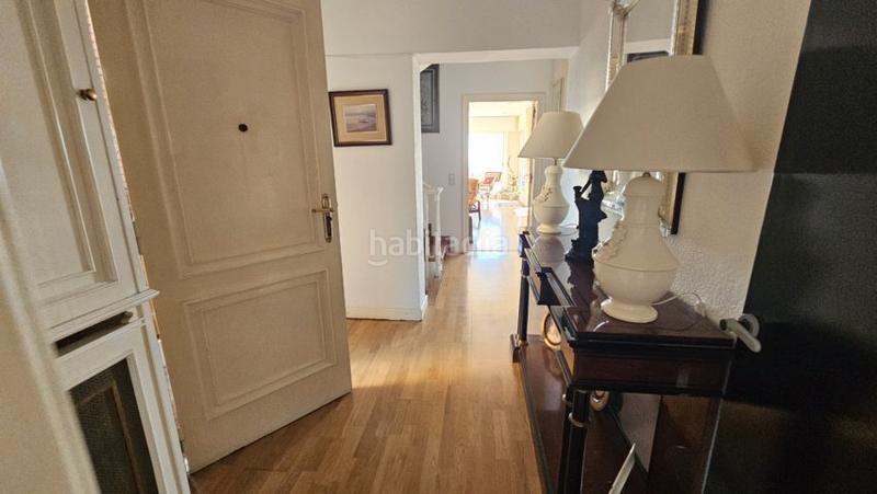 Foto a0ad25f8-23ee-49e6-995e-7f18f2c79f93. Chalet con camino riscaldamento parcheggio piscina in Barcelona