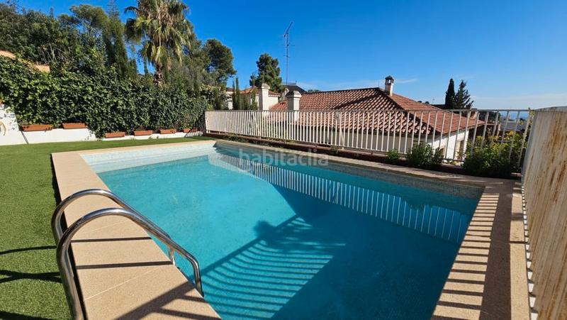 Foto a51d3ac5-39ac-4439-9af6-1f8dd5cff446. Chalet con camino riscaldamento parcheggio piscina in Barcelona