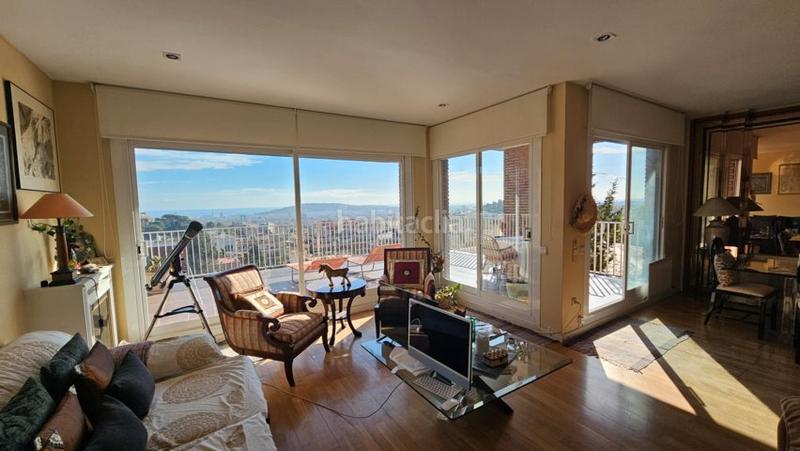 Foto afb2f93a-16c0-447e-b6c0-ad100bb53fb4. Chalet con camino riscaldamento parcheggio piscina in Barcelona