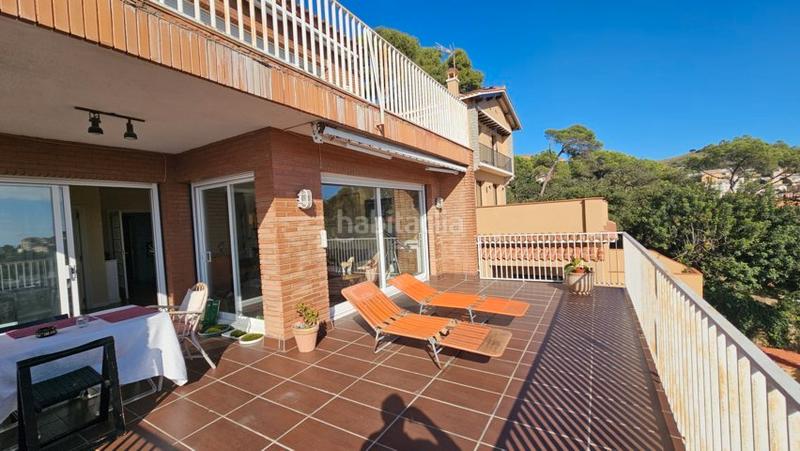 Foto e7ec9021-4827-46af-862b-ba4a934b9026. Chalet con camino riscaldamento parcheggio piscina in Barcelona