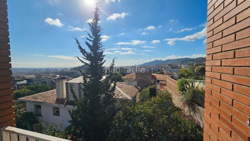 Foto eb881a89-d993-4692-a3bd-99b242bd2d07. Chalet con camino riscaldamento parcheggio piscina in Barcelona