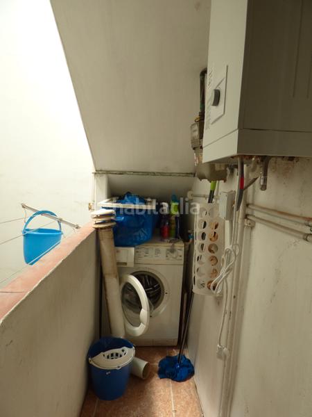 Foto b9fed833-6570-4076-afbf-104a06a79d7d. Affitto attico con riscaldamento in Guinardó Barcelona