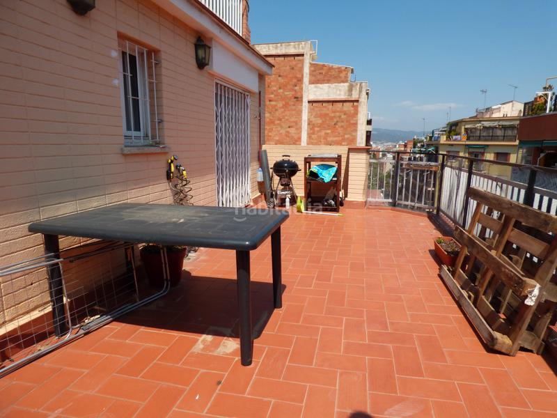 Foto 935c23c5-8482-4490-a0f3-07717cfa59fd. Location attique avec chauffage dans Guinardó Barcelona