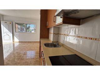 Flat  Calle santa oliva. Piso 1 habitación 47 m2, 1 habitación.  olesa montserrat impecab