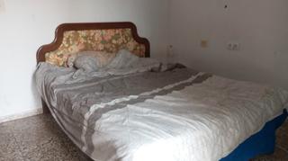 Pis a Carrer cardenal cisneros 50. Se vende piso en gandia