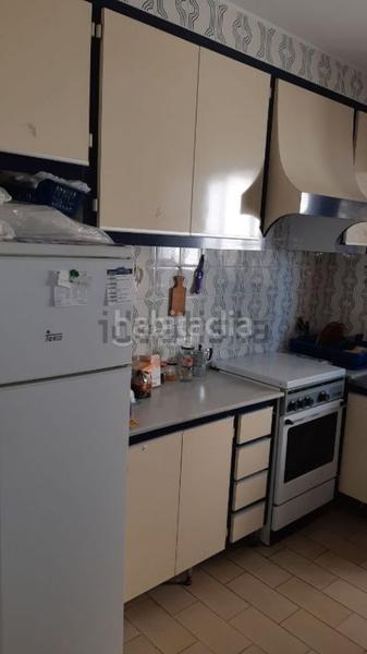 Foto 02b46212-b061-405f-aa0c-f1d01246f96e. Piso en carrer del mar 25 se vende piso en Piles