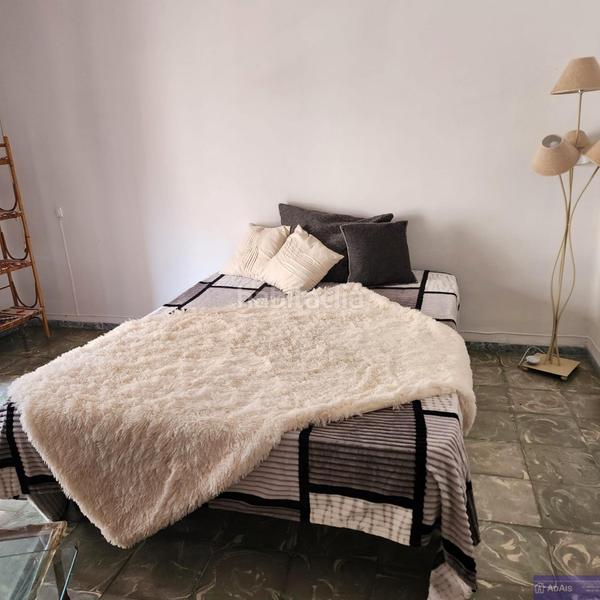 Foto 18ad7bb8-aa91-46f7-bdd7-985725c45234. Piso en carrer del mar 25 se vende piso en Piles
