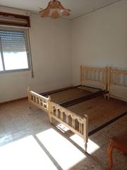 Xalet a Calle ramón y cajal 12. Se vende chalet en ador