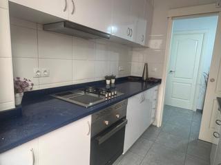 Rez-de-chaussée à Carrer de benicanena 26. Se vende planta baja en gandia