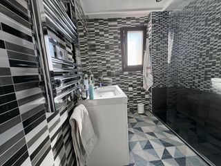 Xalet a Carrer germans llobet 7. Se vende chalet en playa de gandia