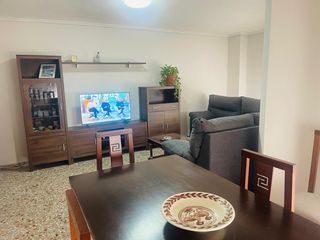 Pis a Carrer nou 35. Se vende piso en alqueria de la condesa