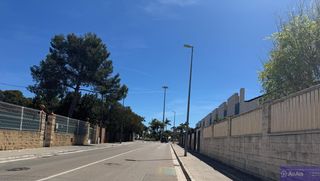 Xalet  Carrer germans llobet 7. Se vende chalet en gandia