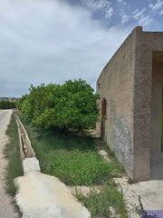 Masia  Carrer del pati 13. Se vende casita en beniarjo