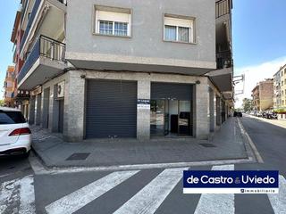 Lloguer Local Comercial a Centre. Local comercial en plaza de la pagesia