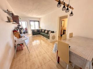 Appartement à Centre. Luminoso piso semireformado en finca señorial en el centro de pi