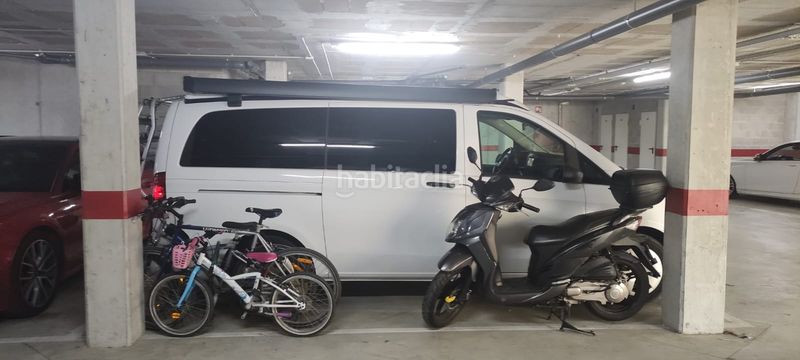 Foto 73b0ab11-e656-4294-bd0a-b8aa22416002. Aparcament cotxe a Vilablareix
