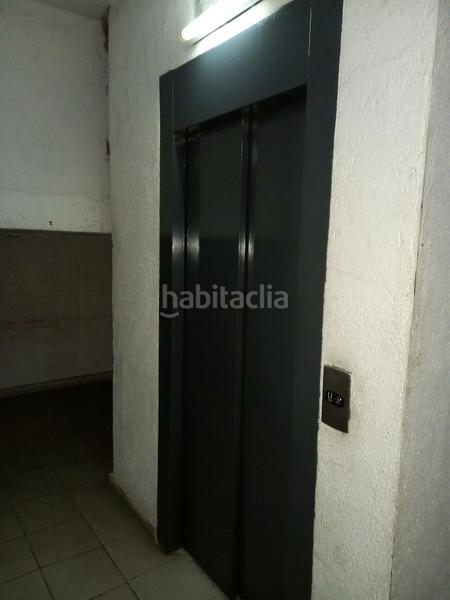 Foto c19dc9d2-4996-4dd9-a70e-6c48fc0a5077. Posto auto in carrer de la riera de bugantó 5 in Palau Girona