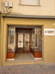 Tríplex  Carrer valls. Habitatge + pb + garatge/comerç/pis+ golfes