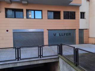 Aparcament cotxe a Carrer marqus de caldes de montbui 122. Magatzem logstic i/o garatge privat