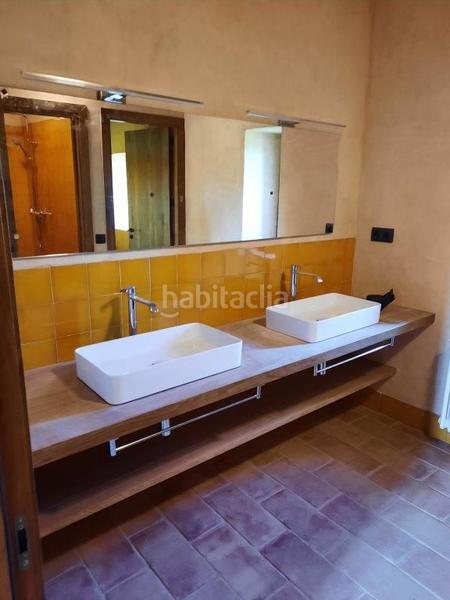 Foto 694d86fa-2078-4d70-bf67-b2277c37be10. Masía en carrer de ponent 2 masia reformada amb piscina i 1250 m2 de parcel.la en Bàscara