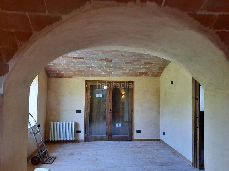 Foto f8786781-b3dc-4bd5-9860-e2db30c69a4f. Masía en carrer de ponent 2 masia reformada amb piscina i 1250 m2 de parcel.la en Bàscara