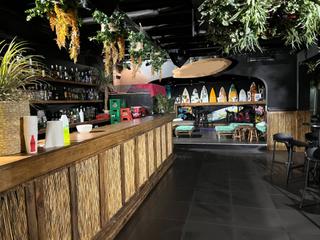 Traspàs Local Comercial a Centre-Platja. Local  amb llicència de tot tipus d'hostaleria i bar musical