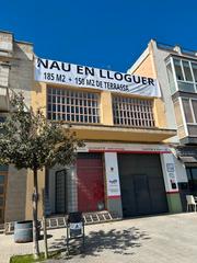 Lloguer Local Comercial  Carretera besalú-roses. Lloguer de local comercial altell, planta baixa + terrassa 150 m