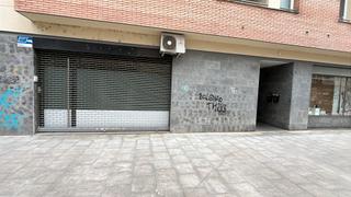 Lloguer Local Comercial a Carrer de bernat boades 23. Local de lloguer a girona