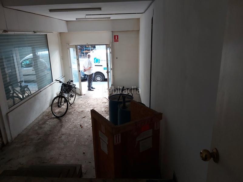 Foto 418addf4-a30a-4f2f-a45b-3401f2d27b63. Alquiler local comercial local a l'eixample amb distintes possiblitats en Girona