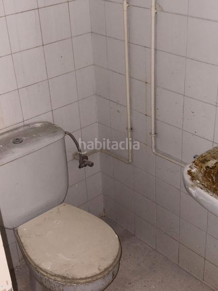 Foto 5b23f9d6-3347-48a7-b908-52cac94de5b9. Alquiler local comercial local a l'eixample amb distintes possiblitats en Girona