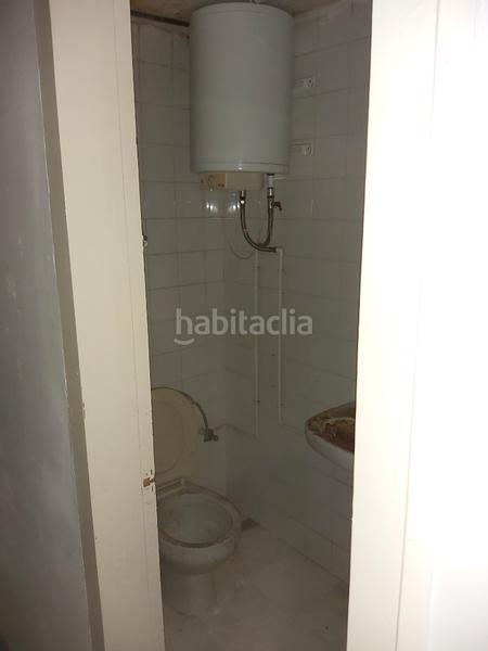 Foto ad53d7ef-b030-4c6c-9508-09767fe4dab6. Alquiler local comercial local a l'eixample amb distintes possiblitats en Girona