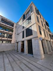 Traspàs Local Comercial  Carrer del pou rodó. Bar restaurant situat a la prestigiosa zona del pou rodó-barri v