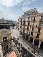 Lloguer Oficina  Avinguda de sant francesc. *es busca professional per una oficina compartida al centre de g