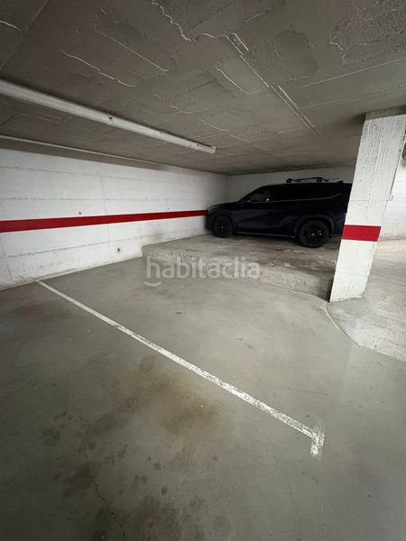 Foto b0175ceb-aae7-4501-938d-7861eb2e90e0. Aparcament cotxe a Eixample Sud-Migdia Girona