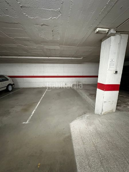 Foto eaa4bb51-951f-47df-9282-57d1970dba2e. Aparcament cotxe a Eixample Sud-Migdia Girona