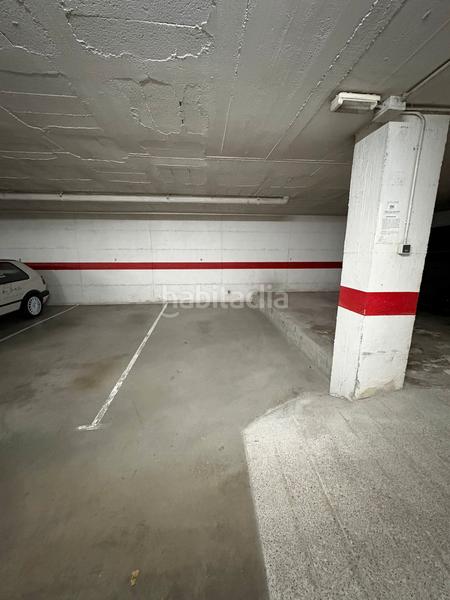 Foto 2ee1847a-f279-4938-aec5-e77b4942caee. Autoparkplatz in Eixample Sud-Migdia Girona