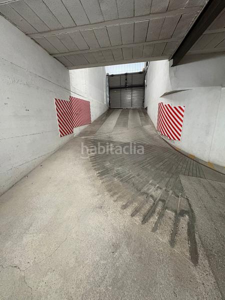 Foto 43aa90b8-fcb7-4235-9ecf-2c05430786f4. Autoparkplatz in Eixample Sud-Migdia Girona