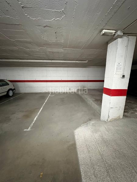 Foto eaa4bb51-951f-47df-9282-57d1970dba2e. Autoparkplatz in Eixample Sud-Migdia Girona