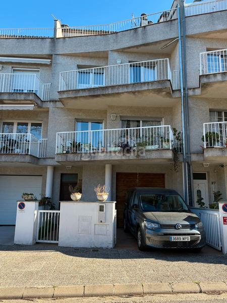 Foto 124b1ee4-cfd1-4ed6-aa06-d0e6a84bc664. Maison jumelée avec chauffage parking dans Eixample Sud-Migdia Girona