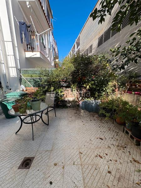 Foto 33061c18-73ac-46ec-9793-d2e8594fe10e. Maison jumelée avec chauffage parking dans Eixample Sud-Migdia Girona